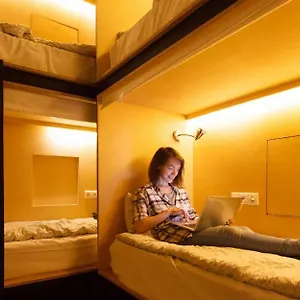 central-baku-hostel.aboutbakuhotels.com/